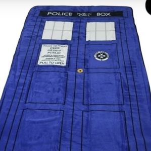 Plush TARDIS throw blanket